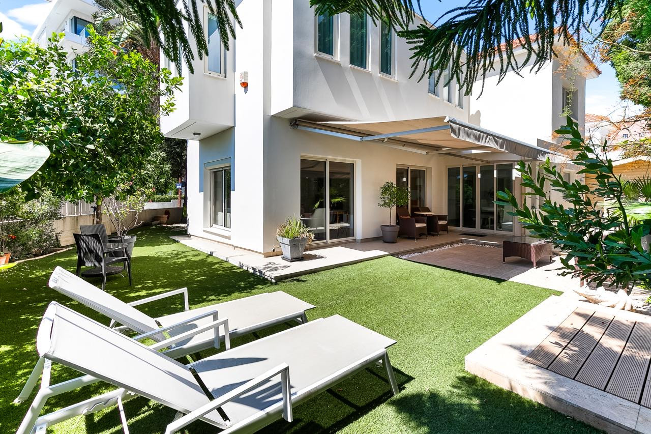 Appartement 4 chambres 260 m² Germasogeia, Chypre