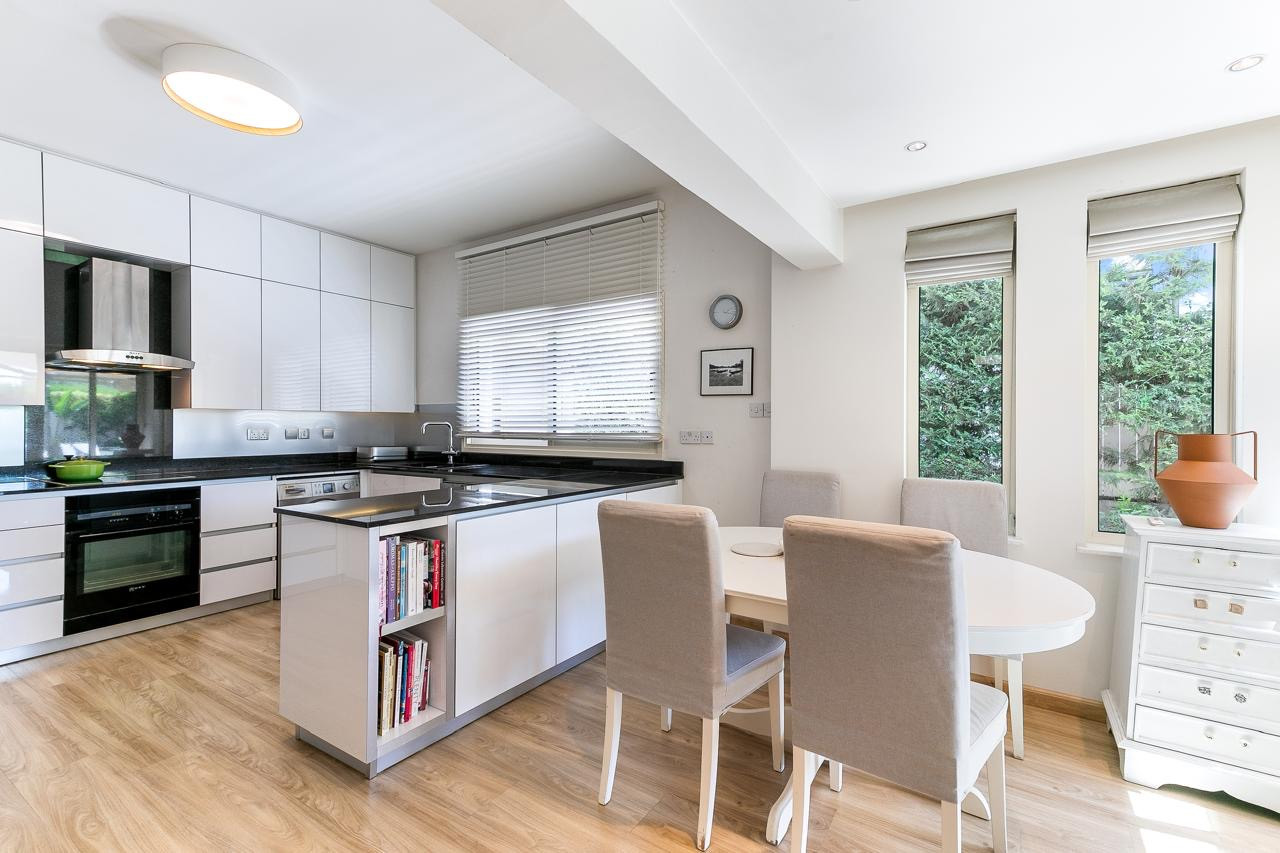 Appartement 4 chambres 260 m² Germasogeia, Chypre