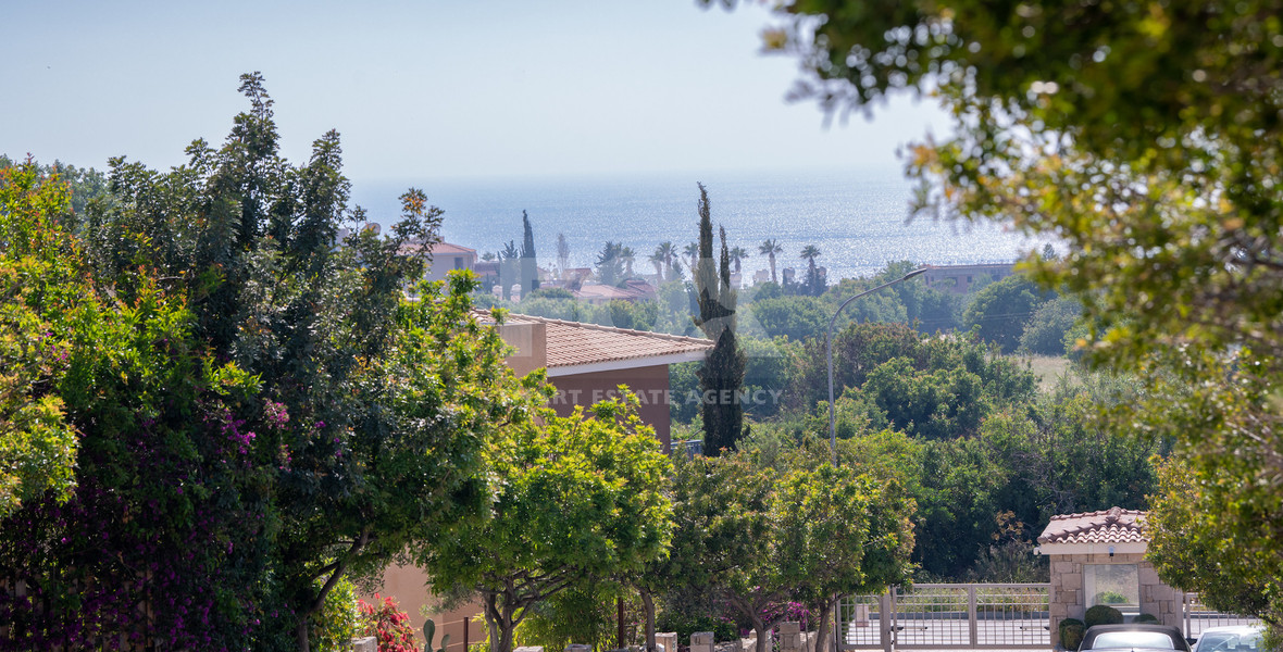 Luxury Hilltop three bedroom Villas in Paphos | Contemporary Mediterranean Homes Near the Sea