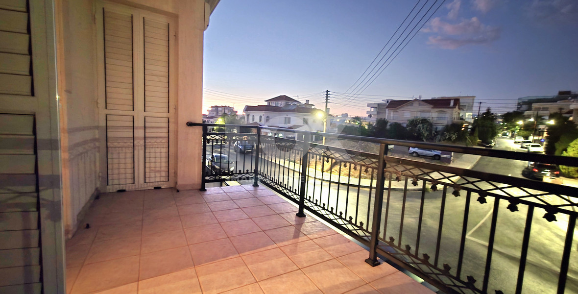 Charming Three Bedroom Detached House with Large Veranda for Rent in Popular Kapsalos Area