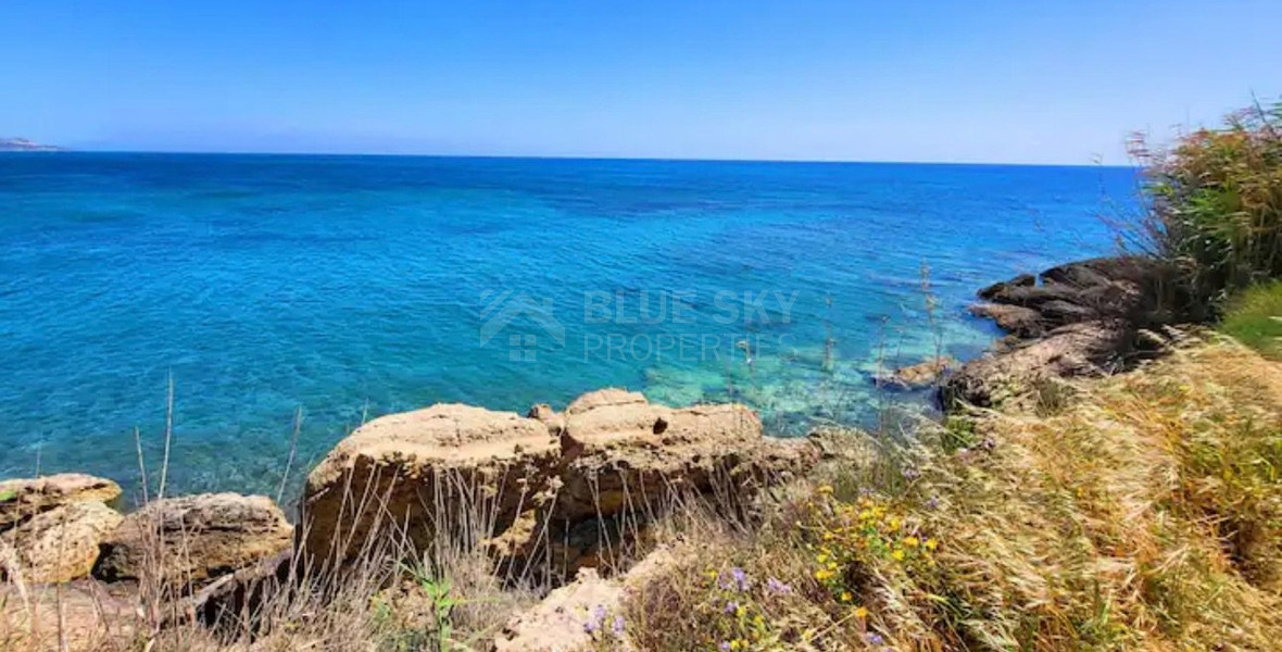 For rent Two-Bedroom Penthouse with Roof Garden & Sea View in Mandria, Paphos