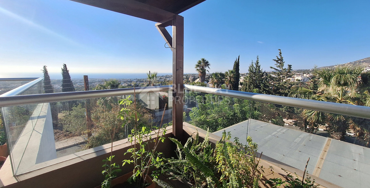 Spacious Three Bedroom Apartment with Sea View Mesa Chorio, Paphos for rent