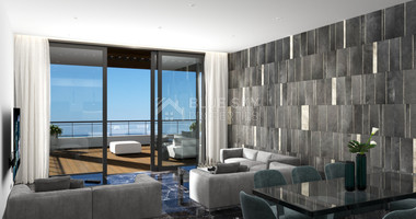 Spacious Three Bedroom Penthouse for sale in Panthea Area