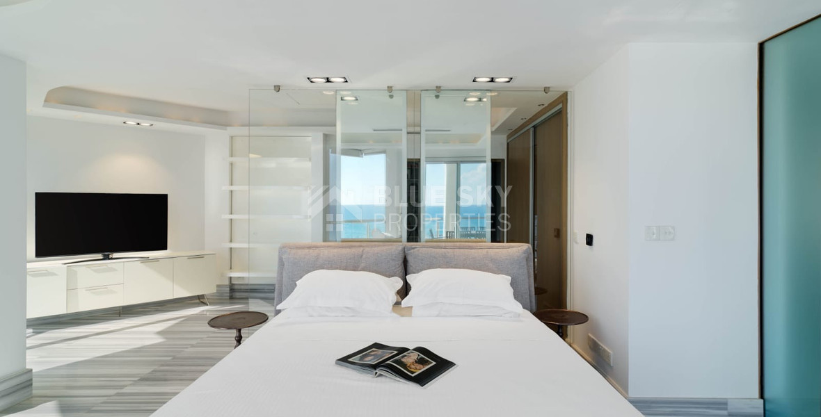 RENT: ON THE BEACH FULLY FURNISHED LUXURY APARTMENT WITH GATED ENTRY AND UNDERGROUND PARKING