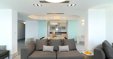 RENT: ON THE BEACH FULLY FURNISHED LUXURY APARTMENT WITH GATED ENTRY AND UNDERGROUND PARKING