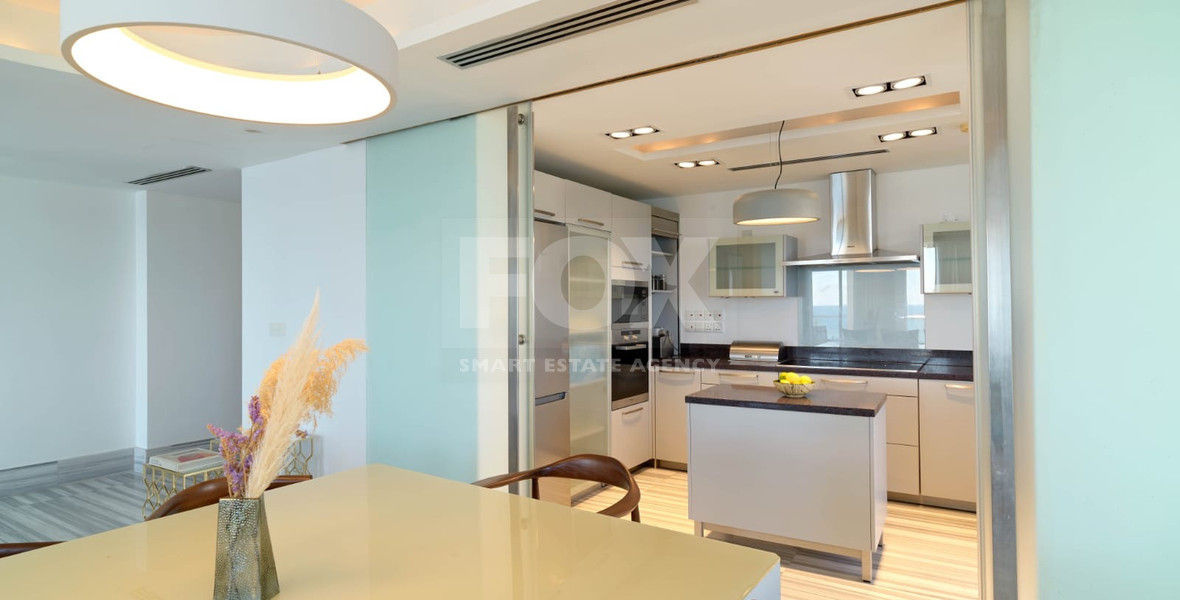 RENT: ON THE BEACH FULLY FURNISHED LUXURY APARTMENT WITH GATED ENTRY AND UNDERGROUND PARKING