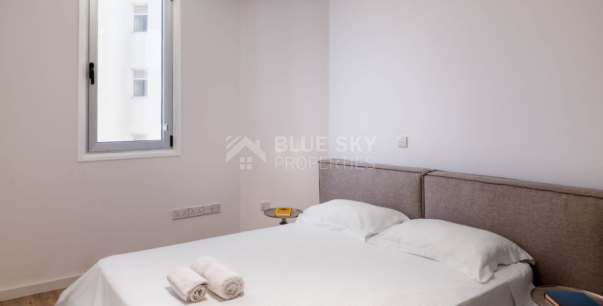 RENT: ON THE BEACH FULLY FURNISHED LUXURY APARTMENT WITH GATED ENTRY AND UNDERGROUND PARKING