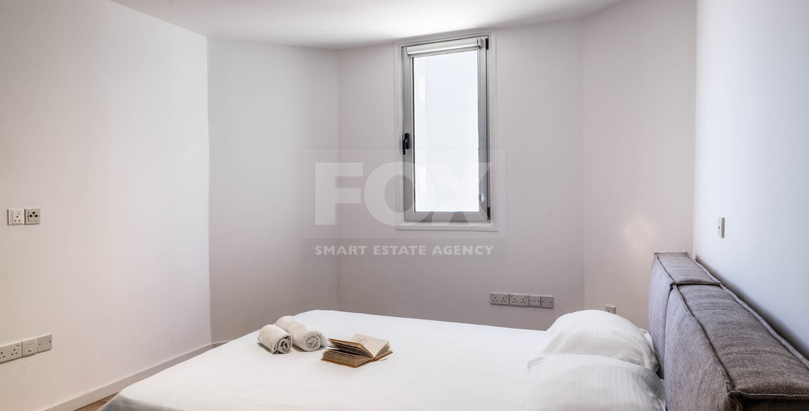 RENT: ON THE BEACH FULLY FURNISHED LUXURY APARTMENT WITH GATED ENTRY AND UNDERGROUND PARKING