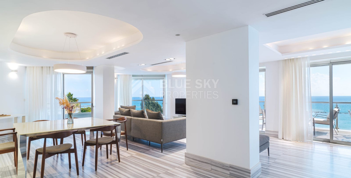 RENT: ON THE BEACH FULLY FURNISHED LUXURY APARTMENT WITH GATED ENTRY AND UNDERGROUND PARKING