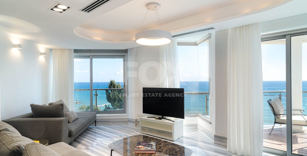 RENT: ON THE BEACH FULLY FURNISHED LUXURY APARTMENT WITH GATED ENTRY AND UNDERGROUND PARKING