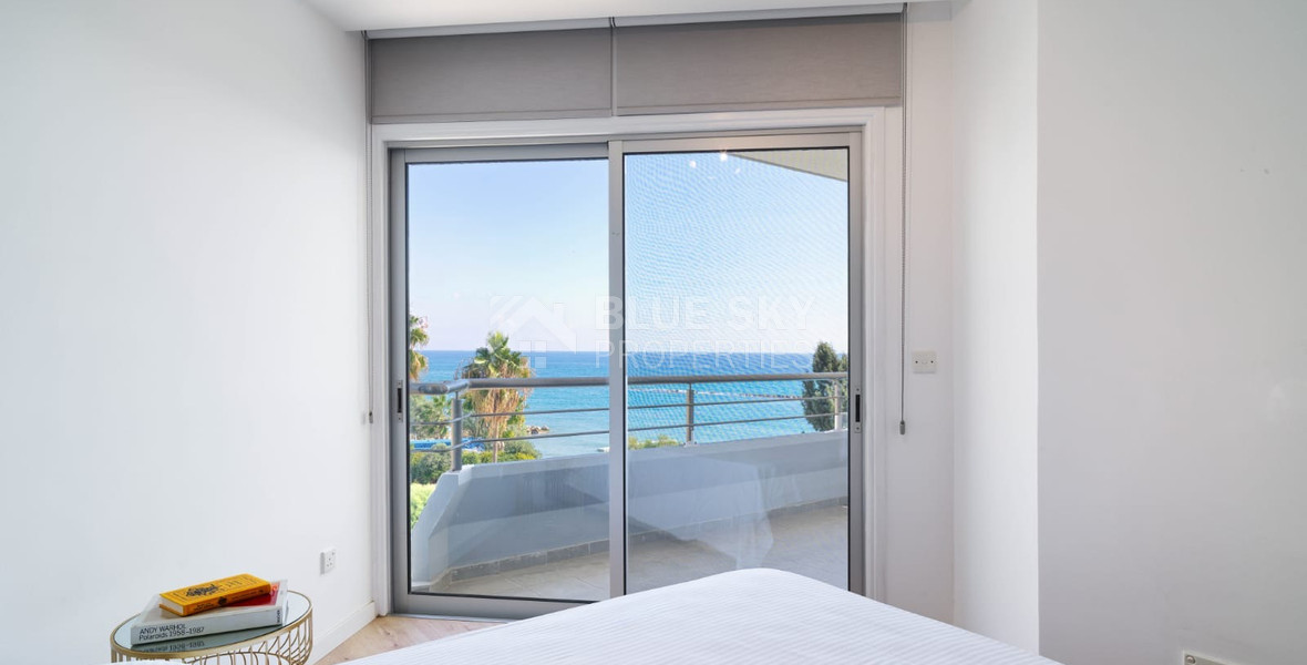 RENT: ON THE BEACH FULLY FURNISHED LUXURY APARTMENT WITH GATED ENTRY AND UNDERGROUND PARKING