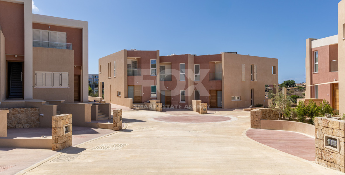 Three Bedroom Coastal Apartment in Chloraka, Paphos | Contemporary Design & Prime Location, for Sale