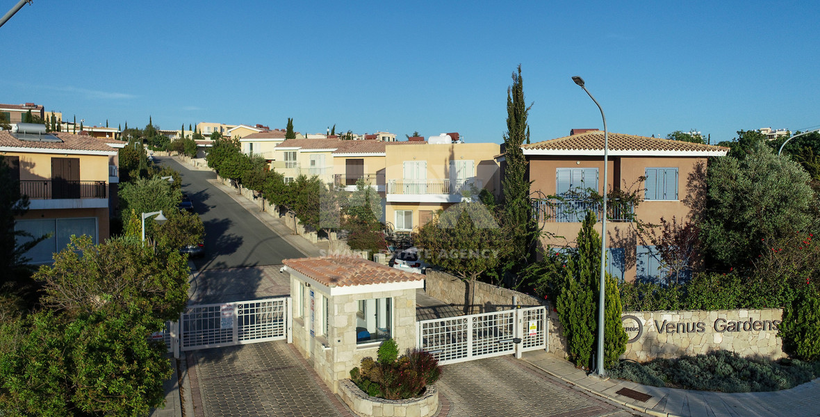 Stylish two Bedroom Coastal Apartment in Chloraka, Paphos | Modern Design & Prime Location for Sale