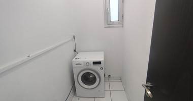 Three bedroom upper floor house for rent in Apostoloi Petrou & Pavlou, Limassol