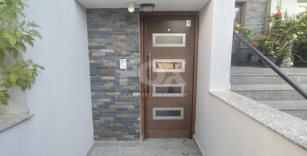 Three bedroom upper floor house for rent in Apostoloi Petrou & Pavlou, Limassol