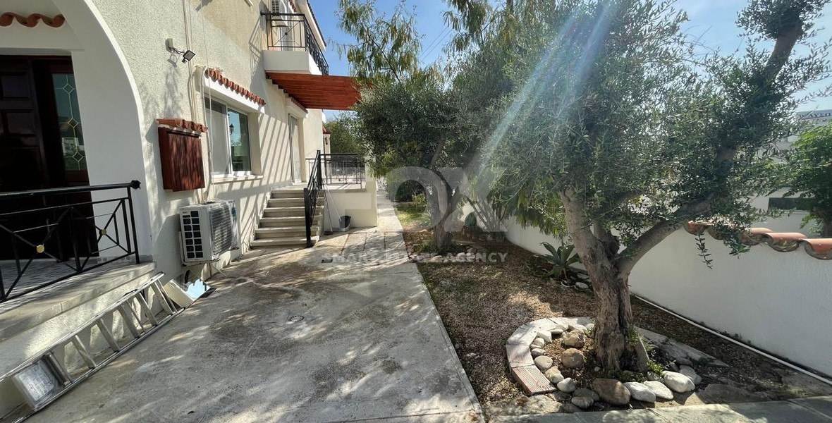 Semi-Detached House for Rent in Konia with Large Interiors & Sea Views