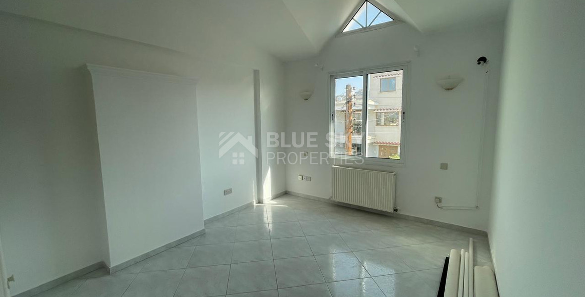 Spacious Konia Ground Floor Home With Sea View for rent