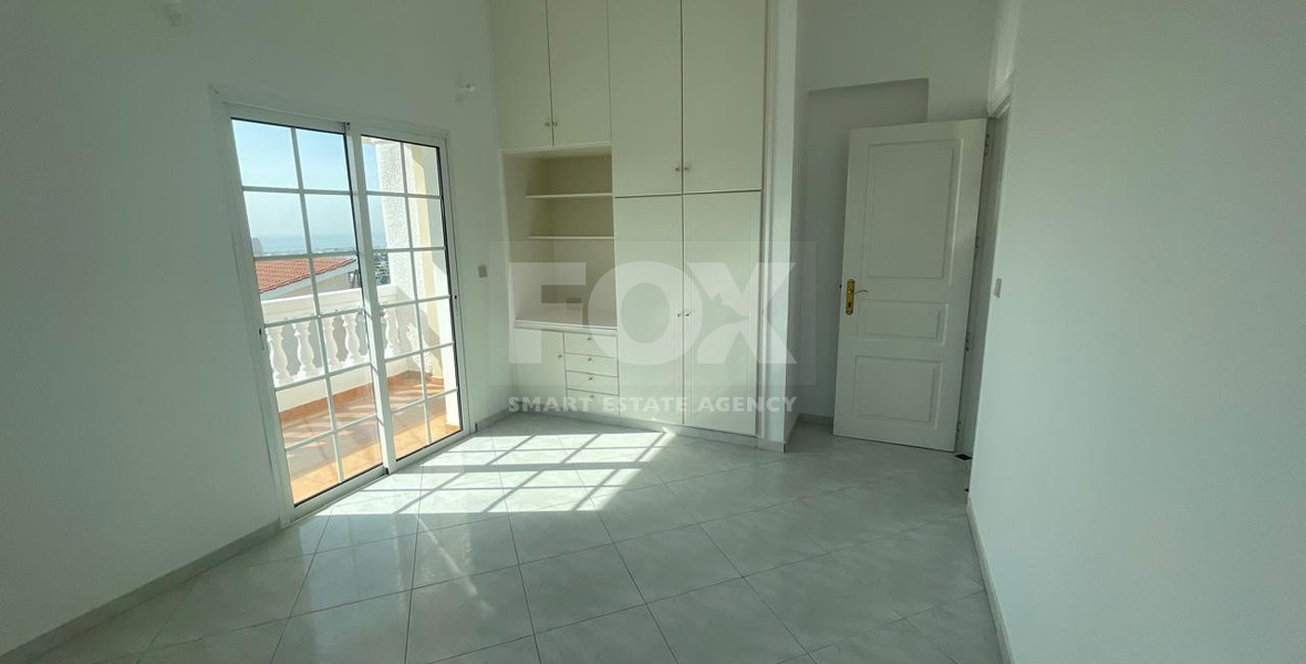 Spacious Konia Ground Floor Home With Sea View for rent