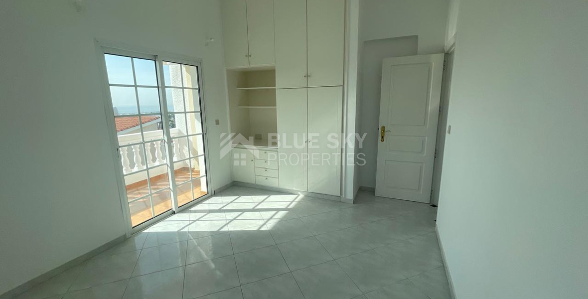 Spacious Konia Ground Floor Home With Sea View for rent