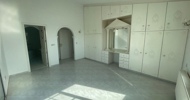 Spacious Konia Ground Floor Home With Sea View for rent