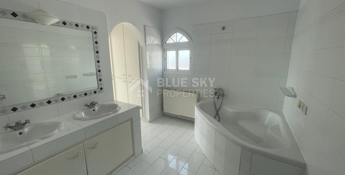 Spacious Konia Ground Floor Home With Sea View for rent