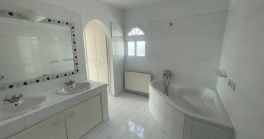 Spacious Konia Ground Floor Home With Sea View for rent