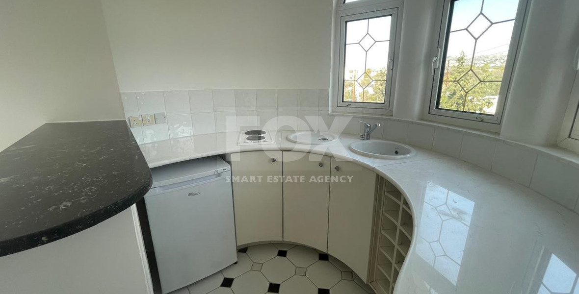 Spacious Konia Ground Floor Home With Sea View for rent