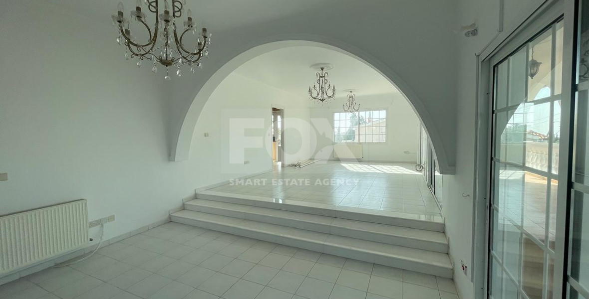 Spacious Konia Ground Floor Home With Sea View for rent