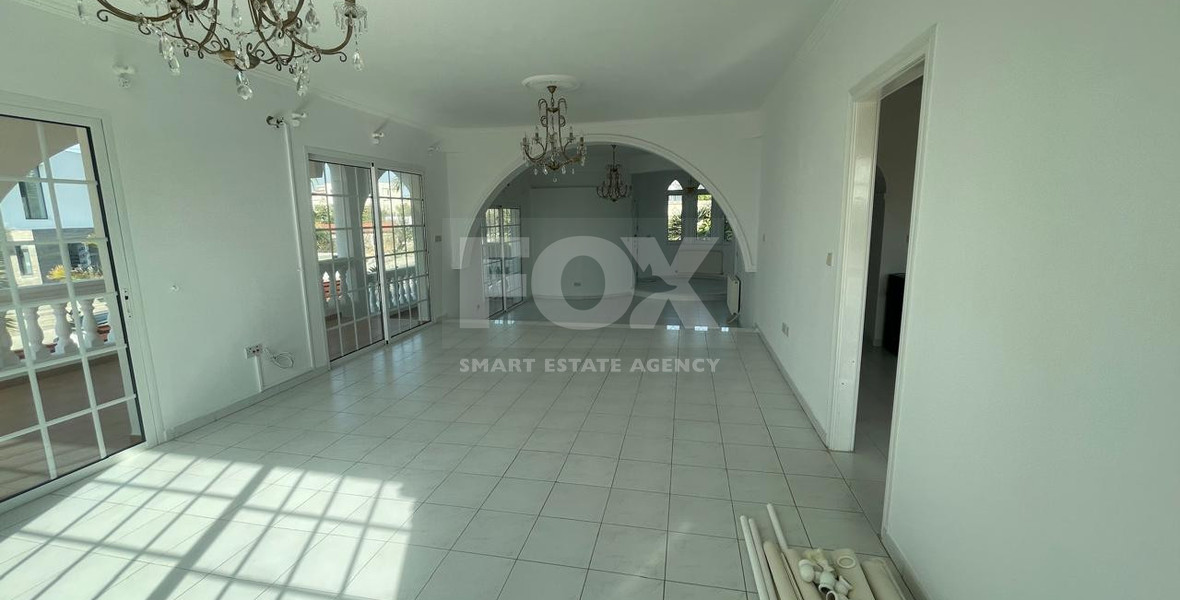 Spacious Konia Ground Floor Home With Sea View for rent