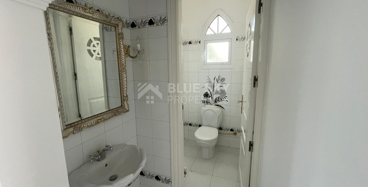 Spacious Konia Ground Floor Home With Sea View for rent
