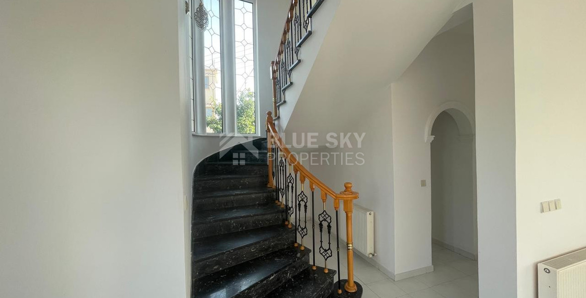 Spacious Konia Ground Floor Home With Sea View for rent