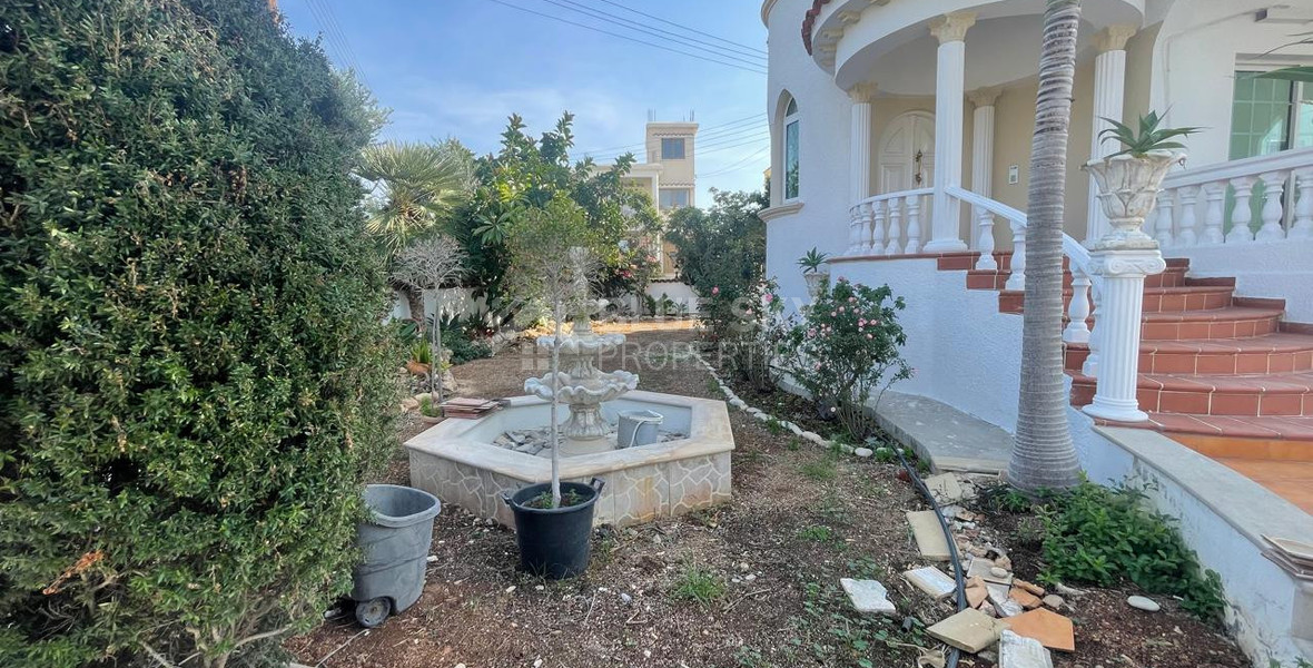 Spacious Konia Ground Floor Home With Sea View for rent