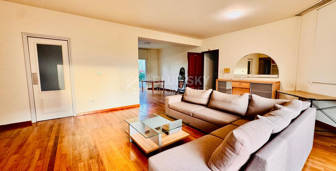 For Rent - Stylish three-Bedroom Apartment in the Heart of the Historical Center