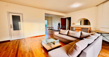 For Rent - Stylish three-Bedroom Apartment in the Heart of the Historical Center
