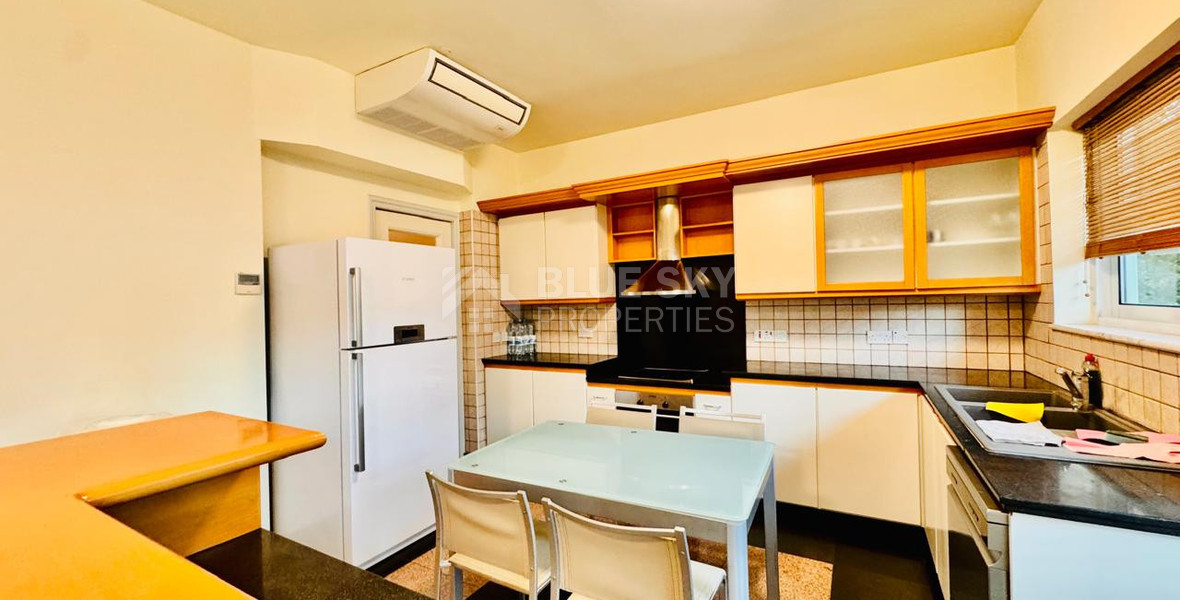 For Rent - Stylish three-Bedroom Apartment in the Heart of the Historical Center