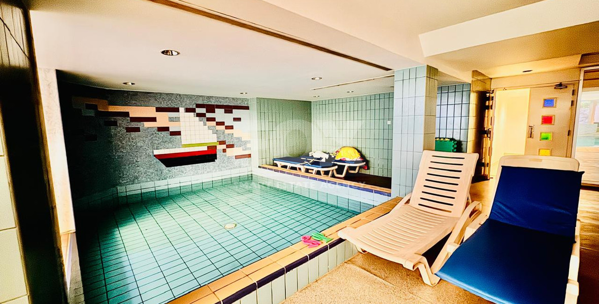 For Rent - Stylish three-Bedroom Apartment in the Heart of the Historical Center