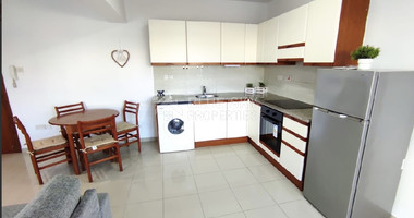 For sale Modern one bedroom Apartment with Covered Parking & Title Deed – Universal, Paphos