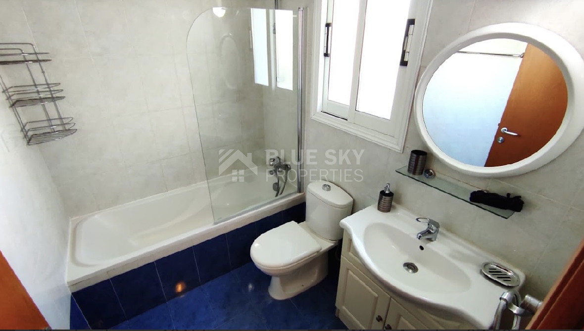 For sale Modern one bedroom Apartment with Covered Parking & Title Deed – Universal, Paphos