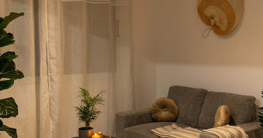 For sale Modern one bedroom Apartment with Covered Parking & Title Deed – Universal, Paphos