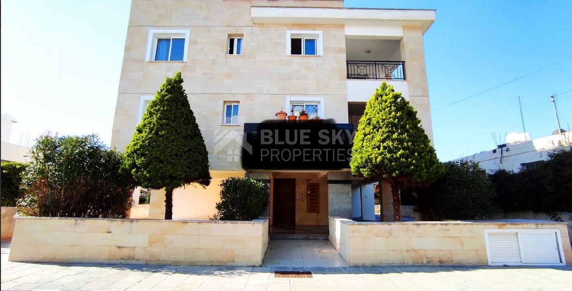 For sale Spacious two Bedroom Apartment with Large Veranda & Title Deed – Universal, Paphos