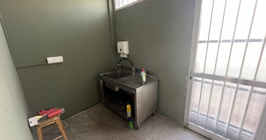 For Rent Cozy Shop on Top Spot on Makariou with Parking