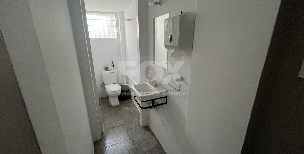 For Rent Cozy Shop on Top Spot on Makariou with Parking