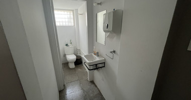 For Rent Cozy Shop on Top Spot on Makariou with Parking