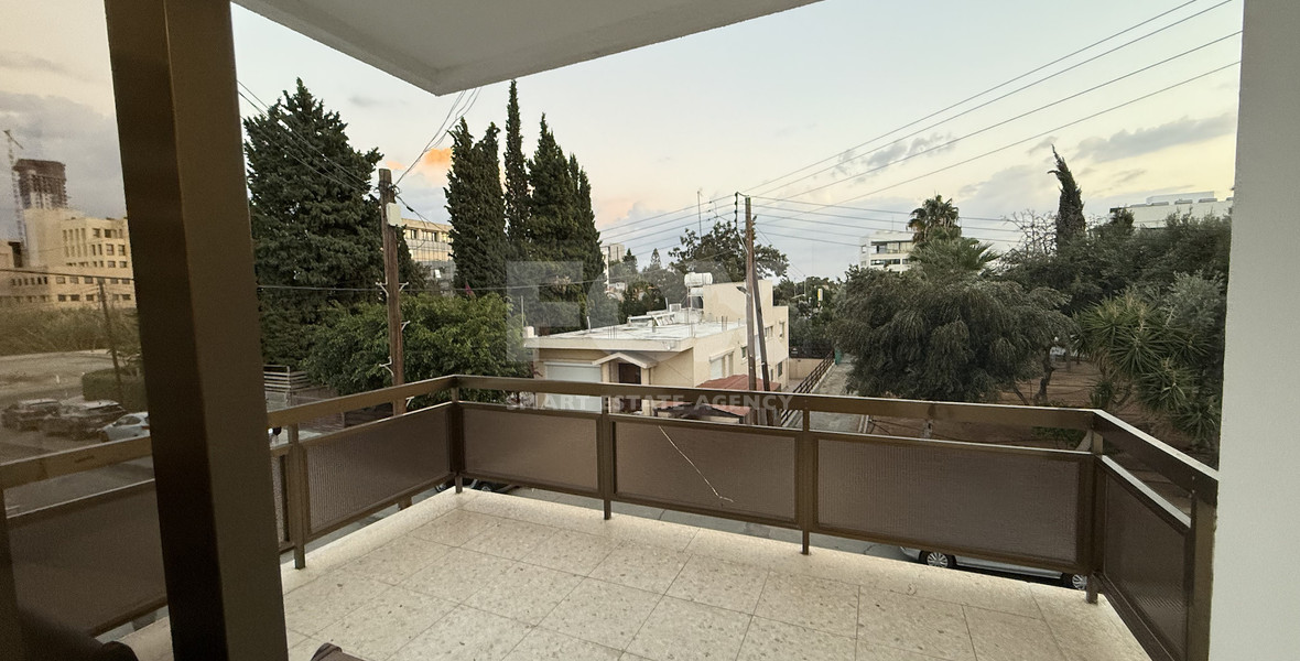 FOR SALE UPPER LEVEL THREE BEDROOM APARTMENT  WITH GARAGE, IN OMONOIA AVENUE OPPOSITE GREEN AREA