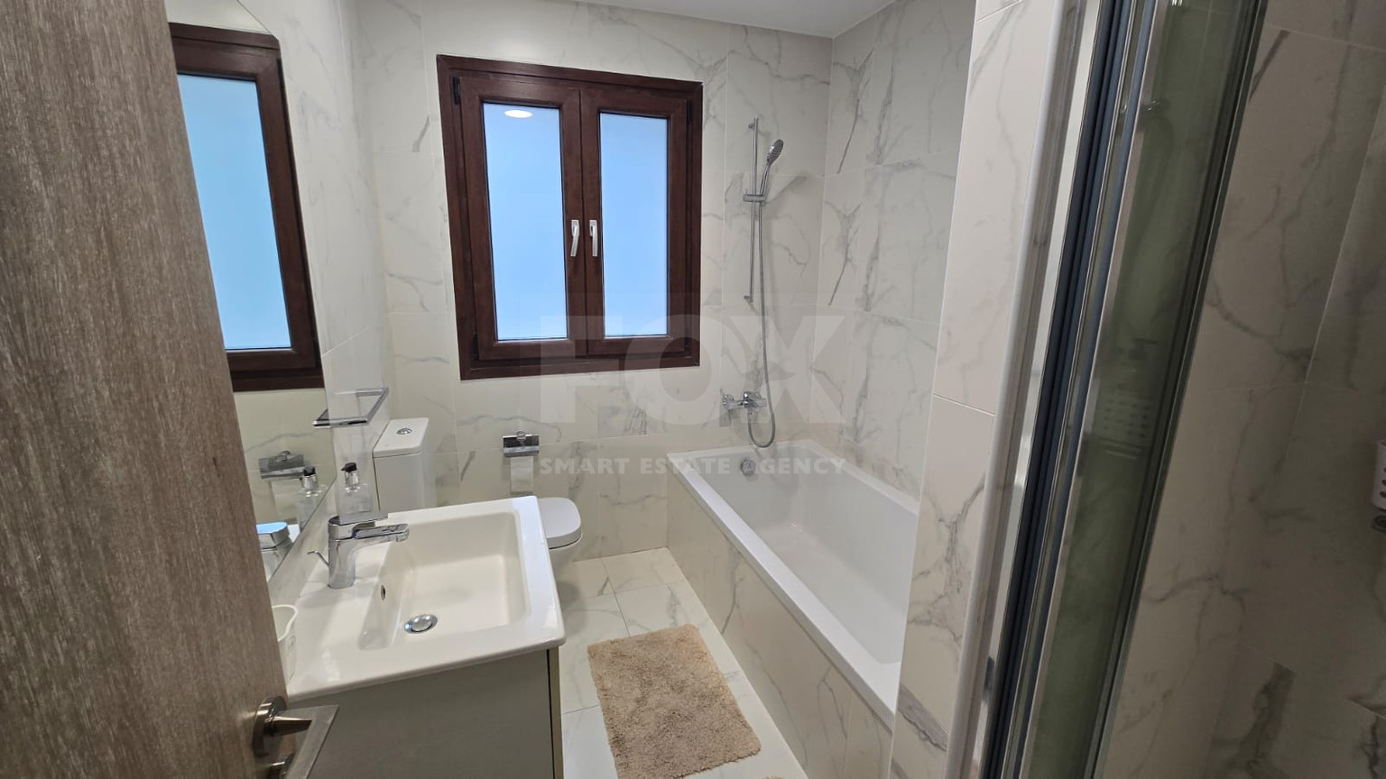 Spacious Furnished Apartment in Agios Tychon Tourist Area For Rent