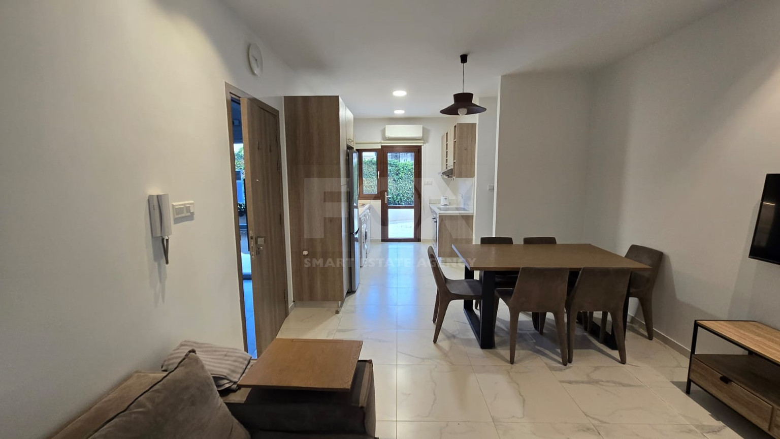 Spacious Furnished Apartment in Agios Tychon Tourist Area For Rent