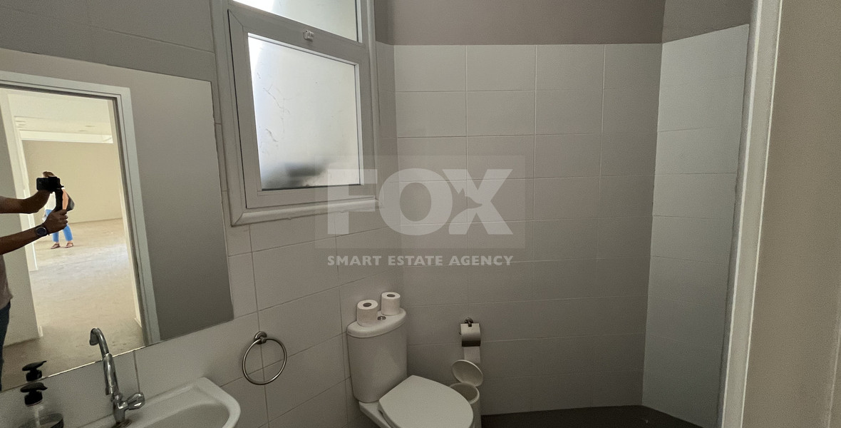 For Rent 600m2 Shop with Huge Parking Lot on Top Spot on Makariou