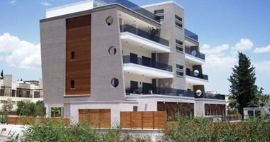 Three Bedroom Penthouse with Roof Garden in Mouttagiaka Area