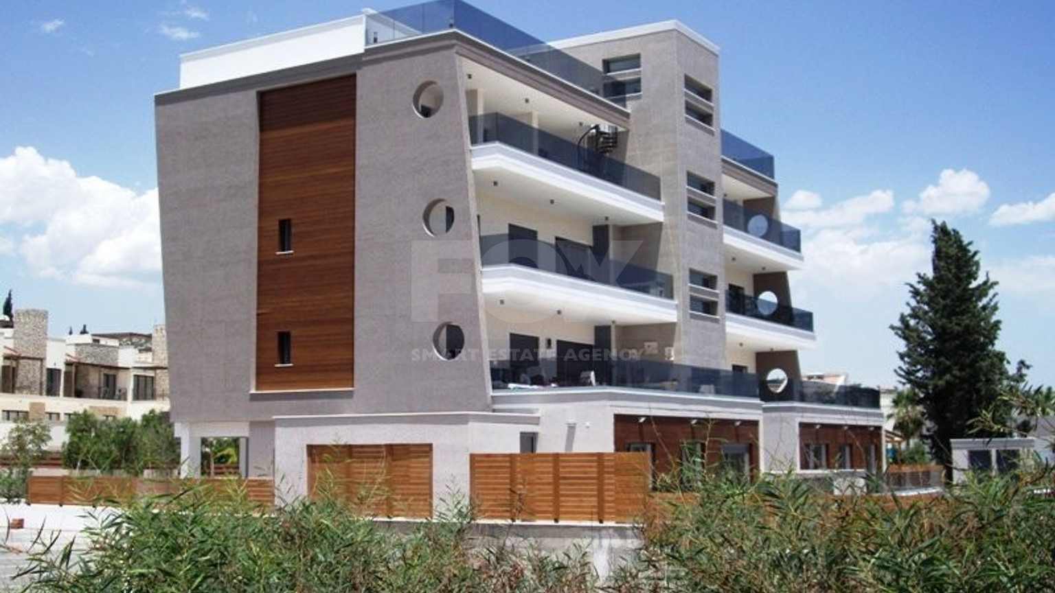 For Rent Two Bedroom Penthouse with Roof Garden in Mouttagiaka Area