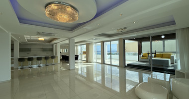 FOR RENT SIX BEDROOM PENTHOUSE OPPOSITE THE SEA IN GATED COMPLEX WITH SWIMMING POOL AND TENNIS COURT.